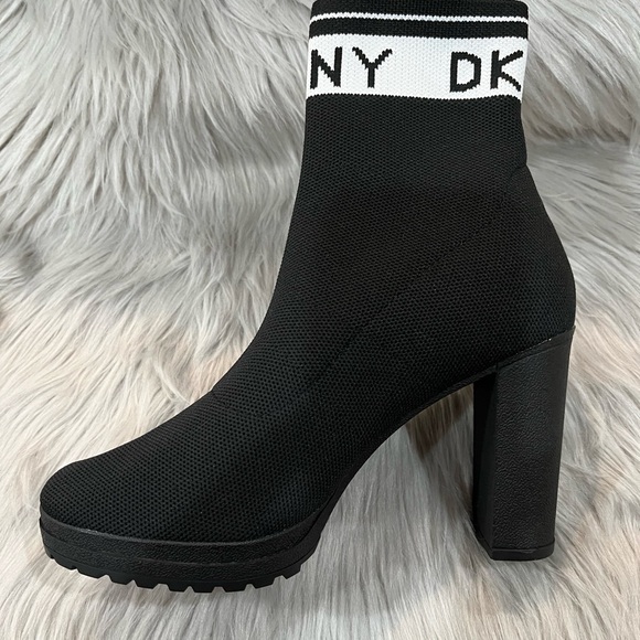 DKNY Black/White Logo Tessa Stretch Knit Chunky Rugged Heel Sock Fit Booties.NEW - Picture 2 of 9